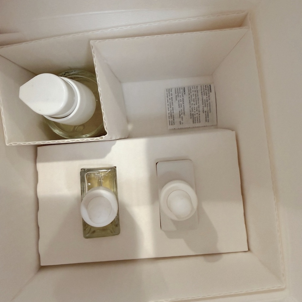 Costa Brazil Face Ritual Set NEW $75 - Picture 6 of 6